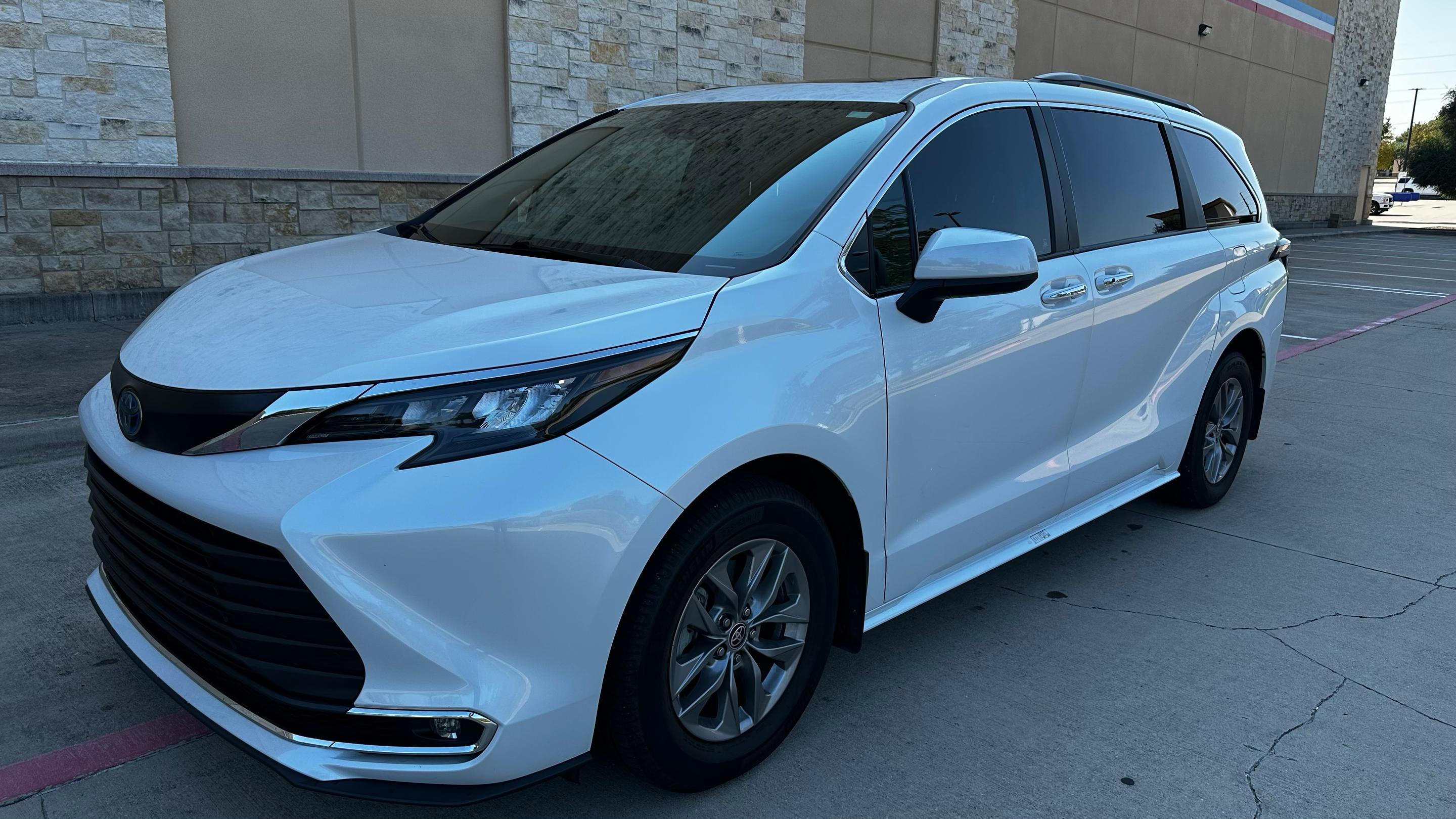 Toyota Sienna 2024 in Garland, TX