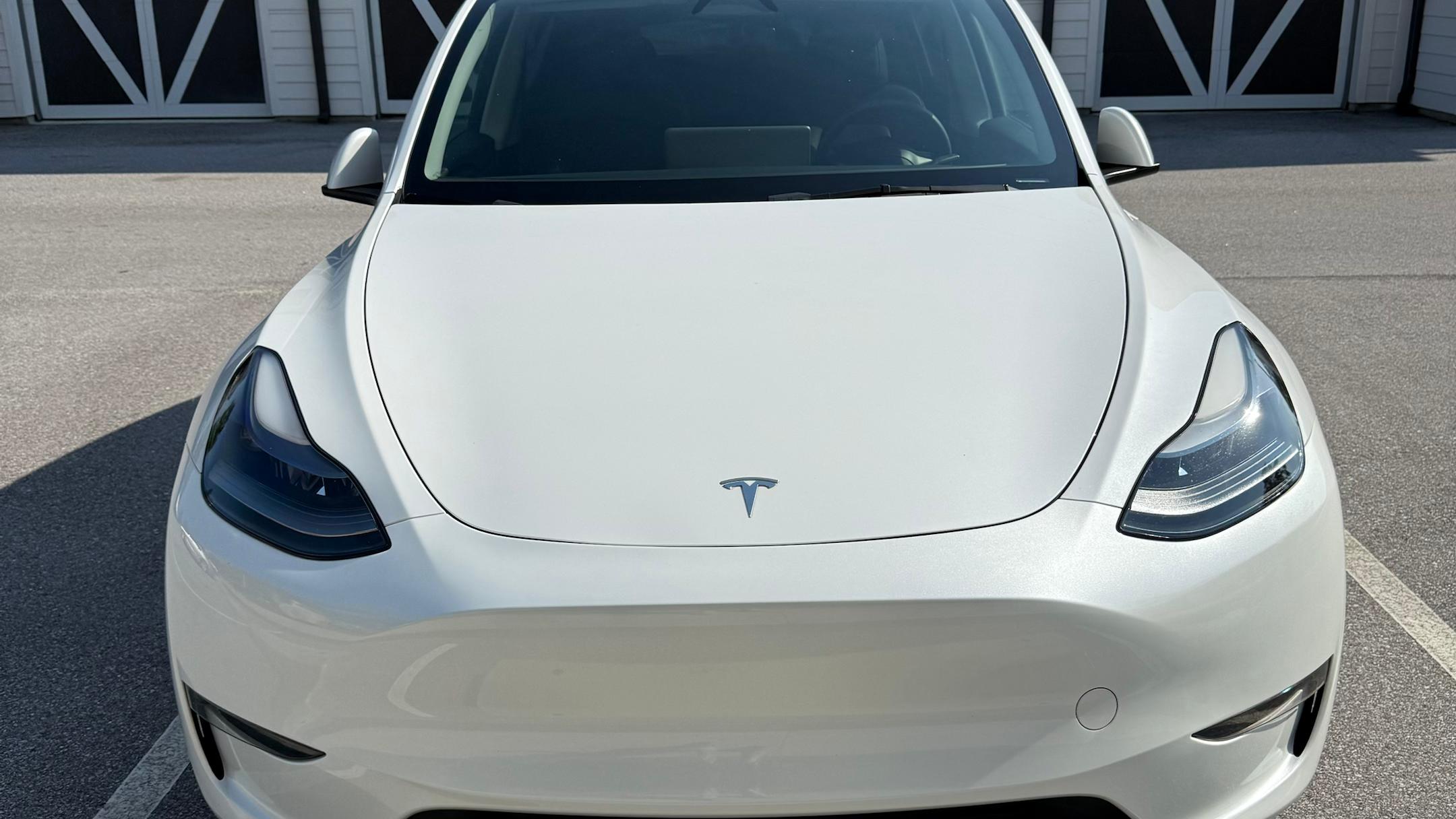 Tesla Model Y 2023 in Destin, FL