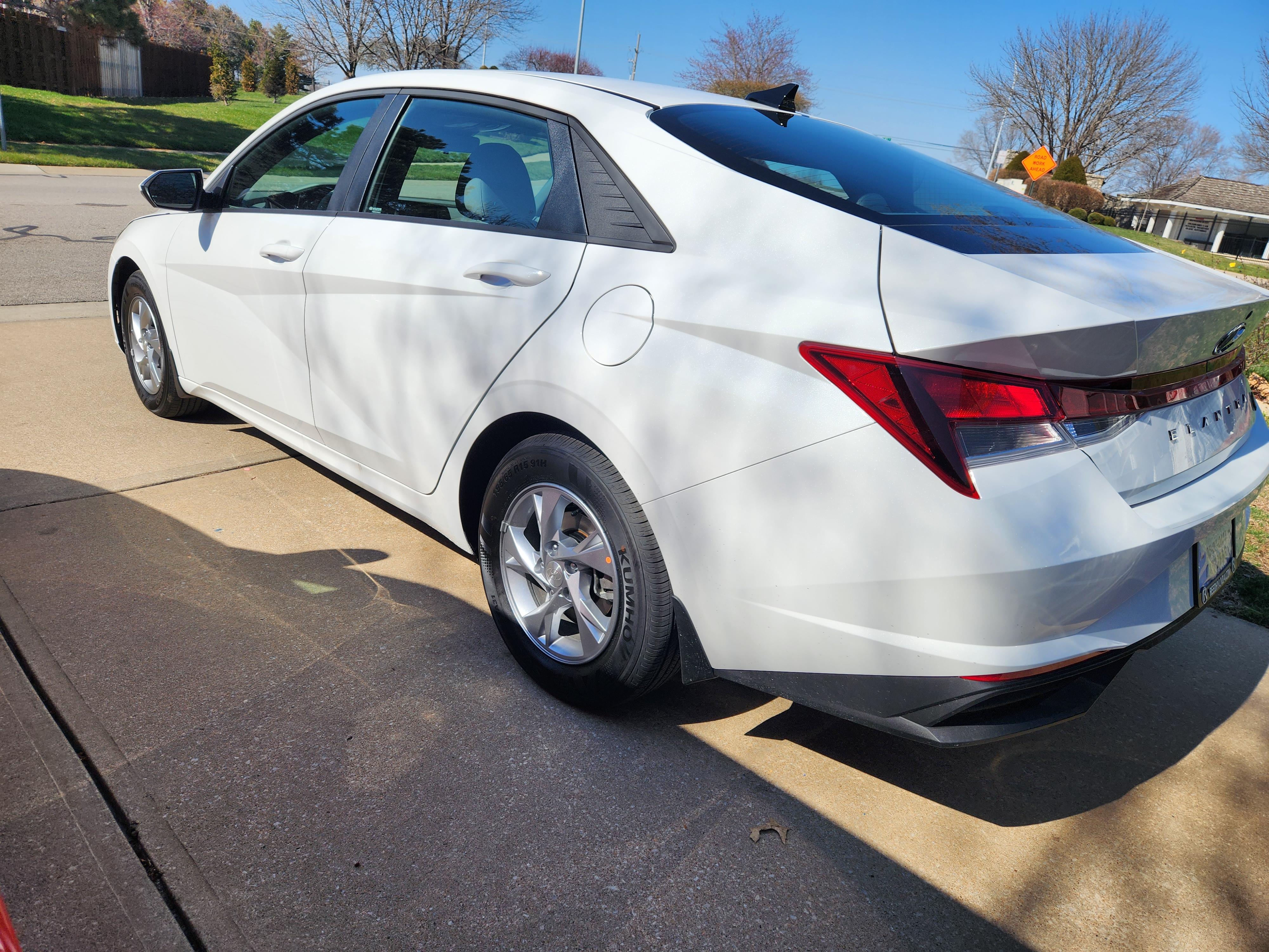 Hyundai Elantra 2023 in Olathe, KS