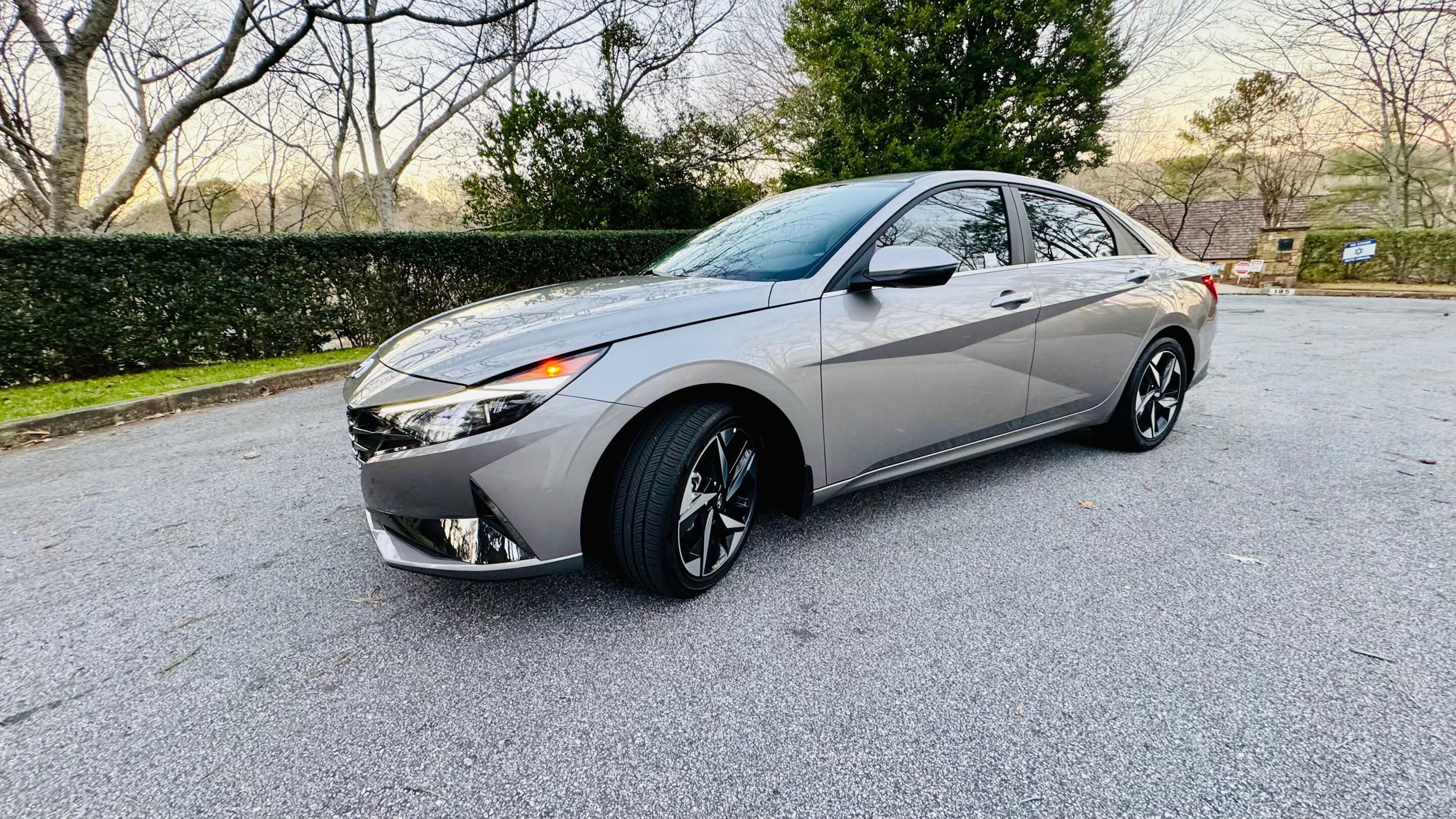 Hyundai Elantra Hybrid 2023 in Atlanta, GA