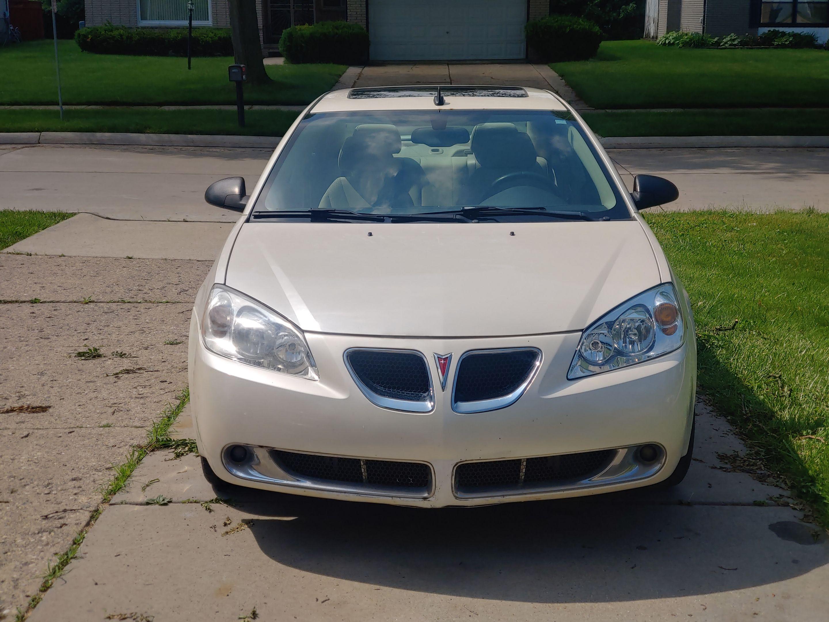 Pontiac G6 2009 in Southfield, MI
