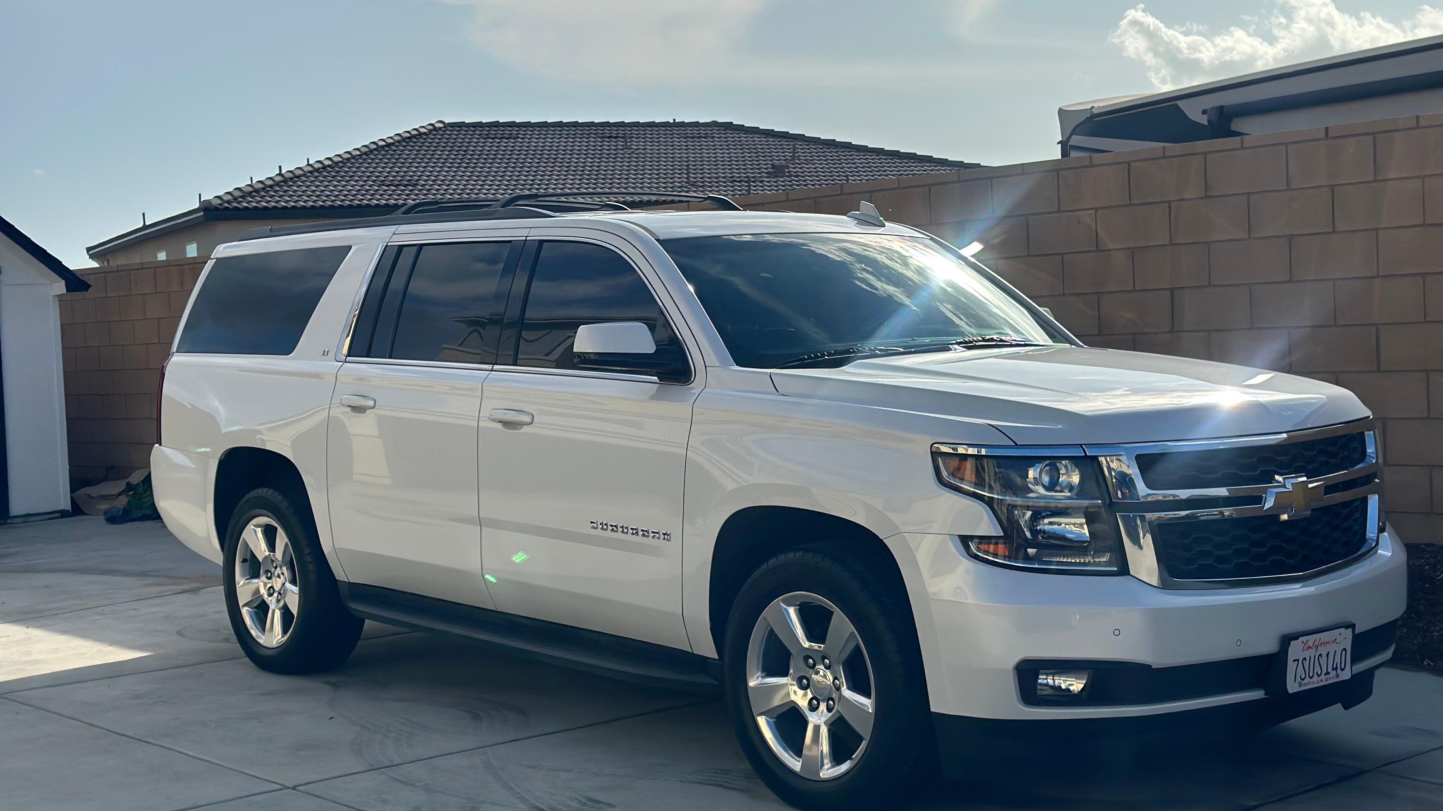 Chevrolet Suburban 2016 in 