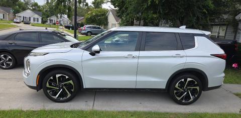 Mitsubishi Outlander 2023
