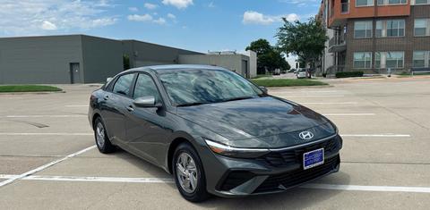 Hyundai Elantra 2025