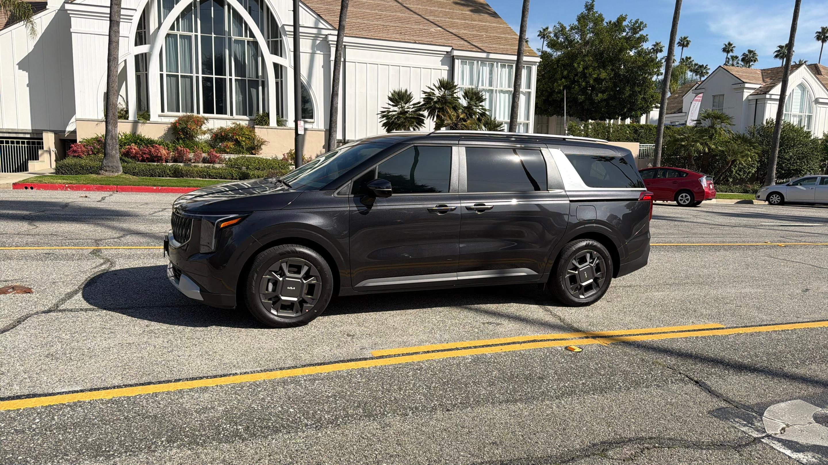 Kia Carnival Hybrid 2026 in 