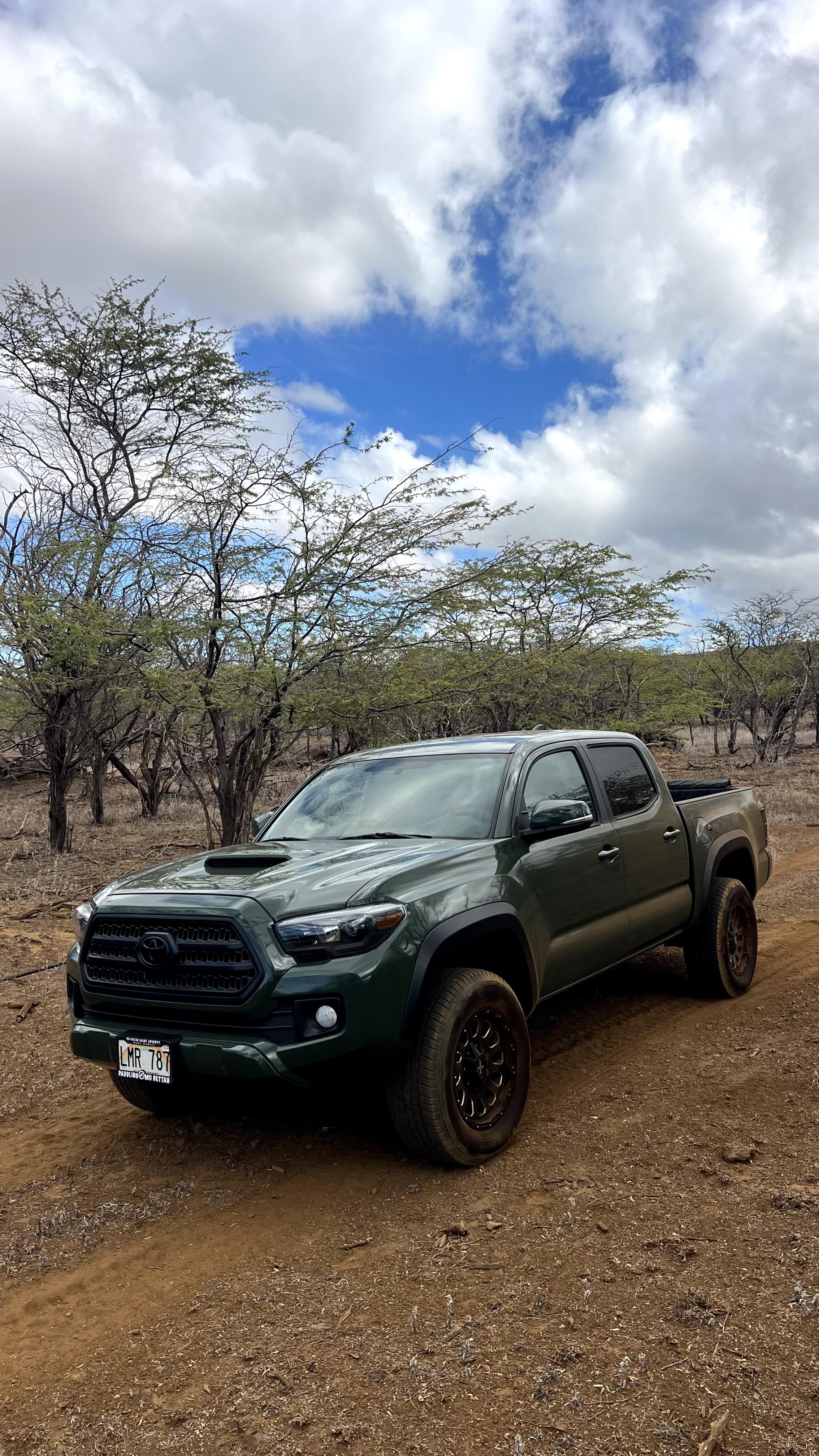Toyota Tacoma 2016 in Makawao, HI