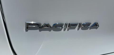 Chrysler Pacifica 2022