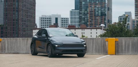Tesla Model Y 2025