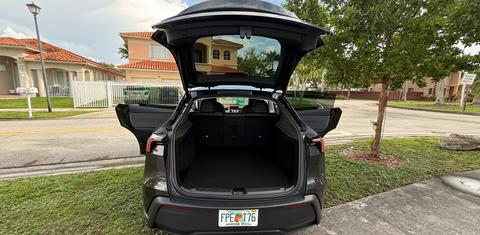 Tesla Model Y 2026
