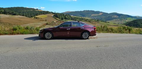Nissan Altima 2023