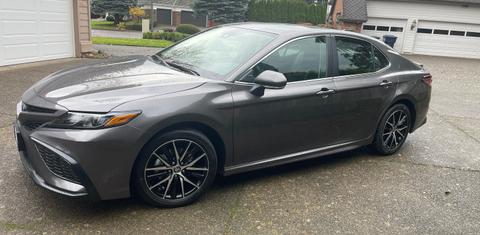 Toyota Camry Hybrid 2024