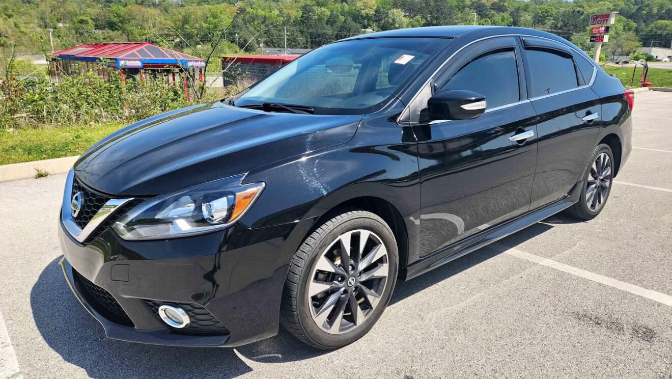Nissan Sentra 2017 in 