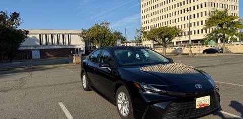 Toyota Camry Hybrid 2025