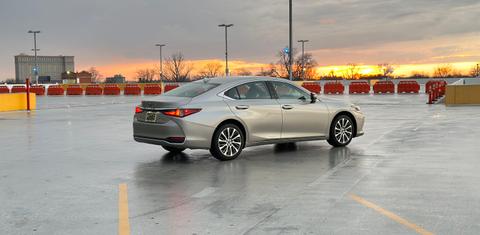 Lexus ES 2021