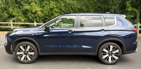 Mitsubishi Outlander 2025