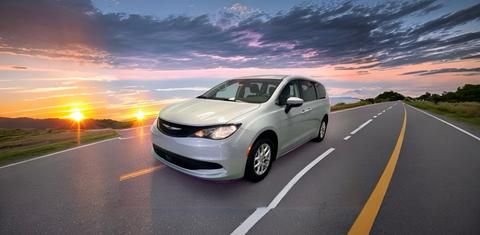 Chrysler Voyager 2023