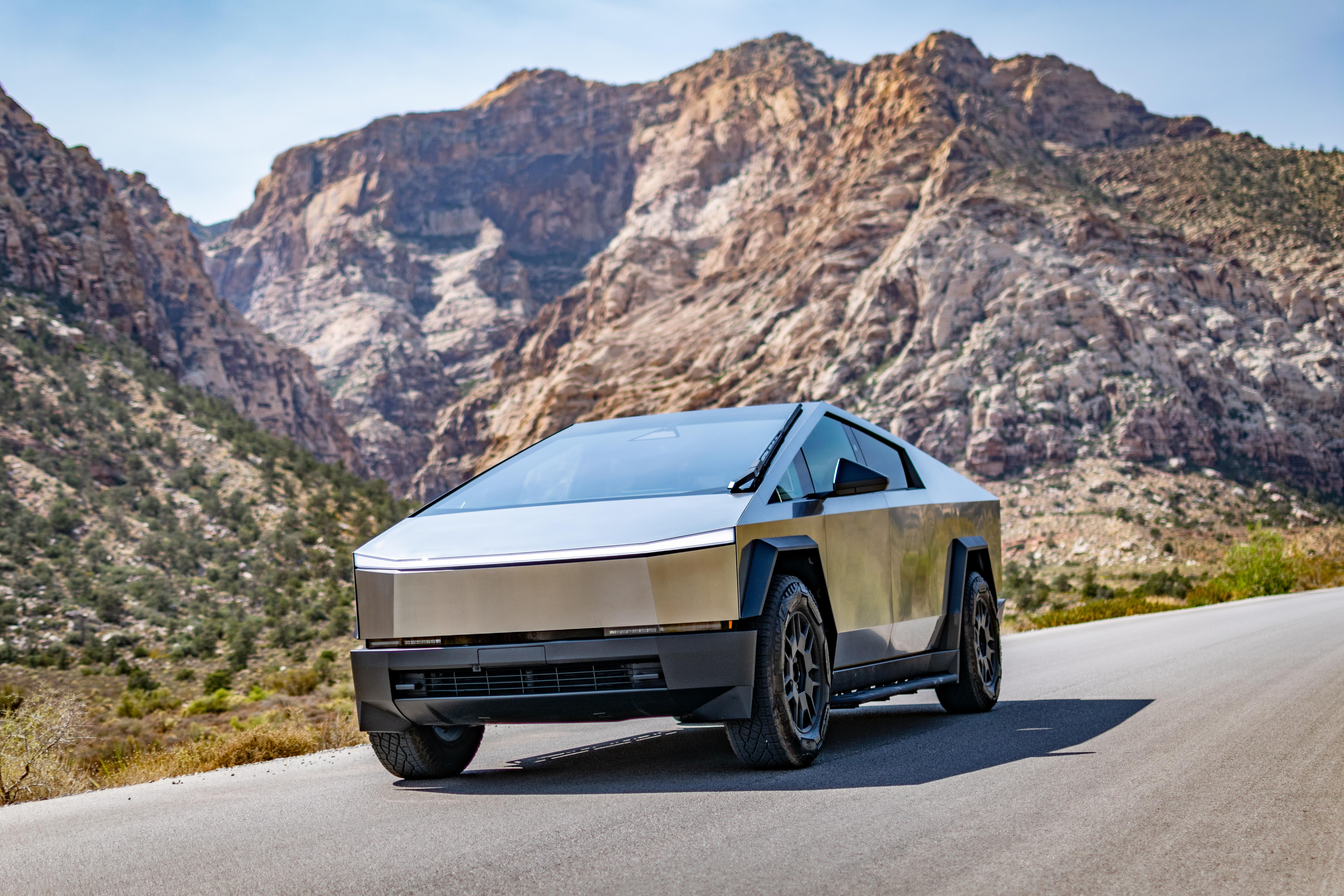 Tesla Cybertruck 2024 in Henderson, NV