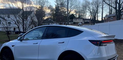 Tesla Model Y 2026