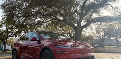 Tesla Model Y 2026