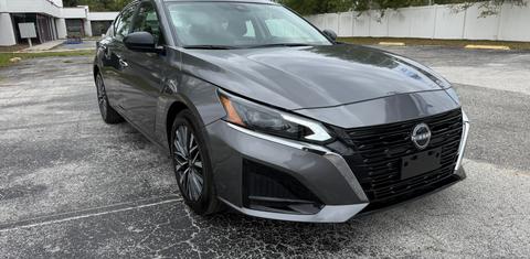 Nissan Altima 2025