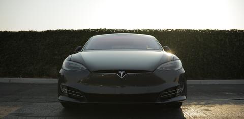 Tesla Model S 2018