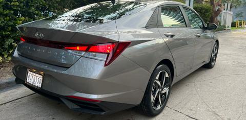 Hyundai Elantra 2023