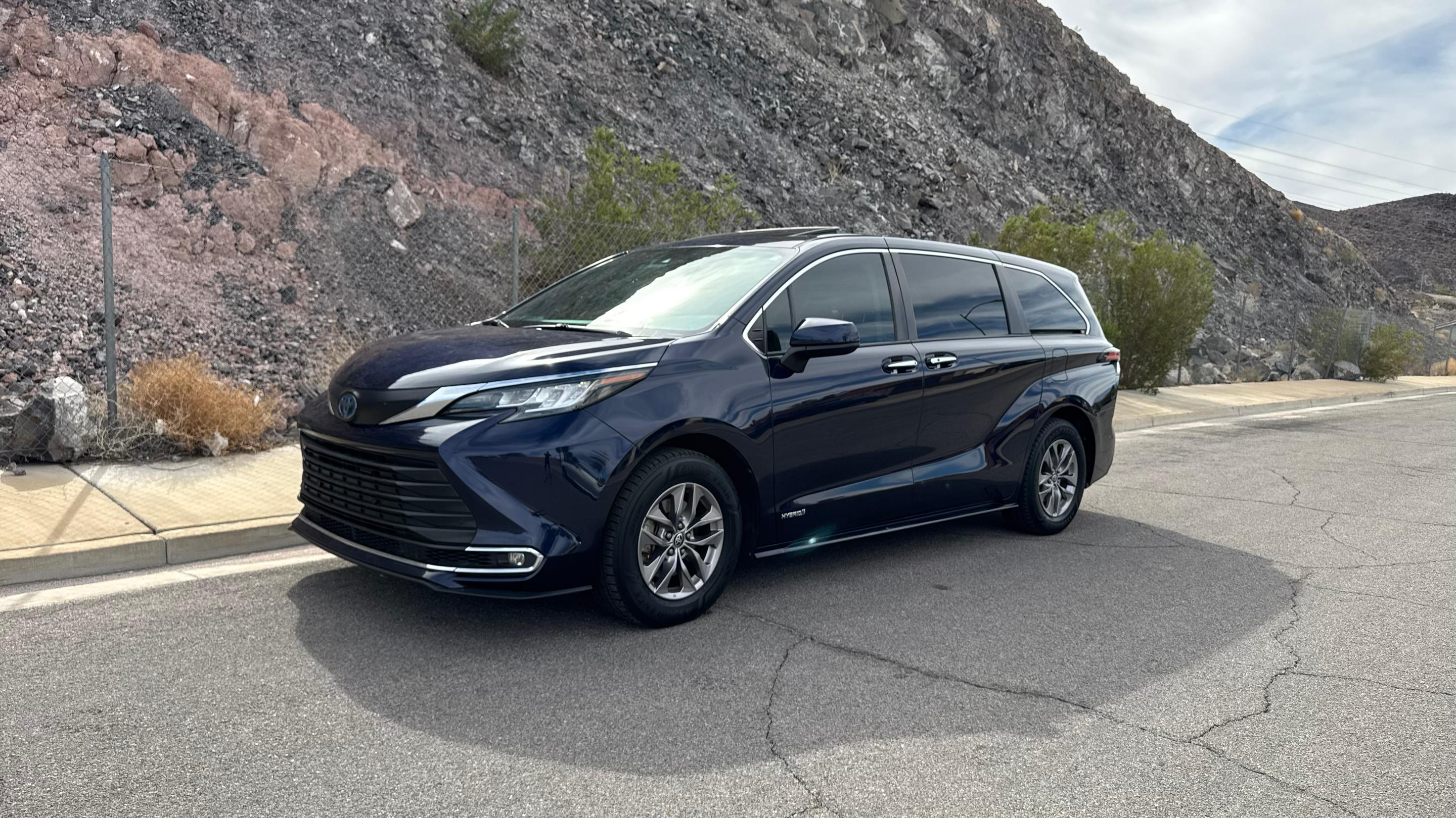 Toyota Sienna 2021 in Henderson, NV