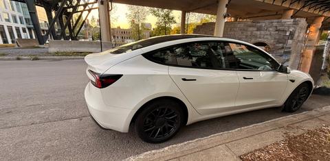 Tesla Model 3 2025