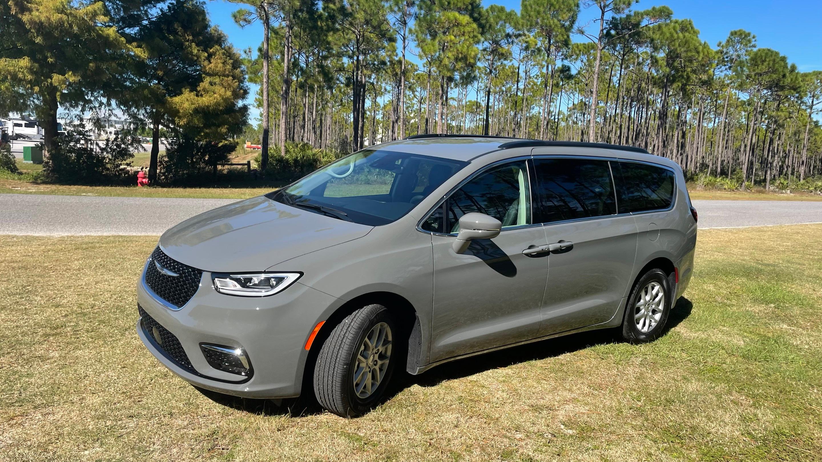 Chrysler Pacifica 2022 in Panama City Beach, FL