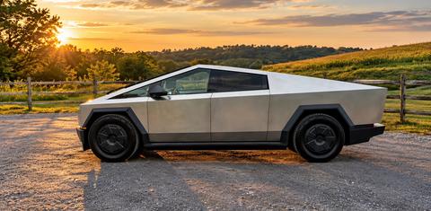 Tesla Cybertruck 2026