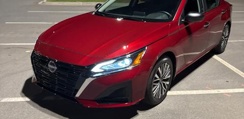 Nissan Altima 2025