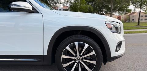 Mercedes-Benz GLB-Class 2023