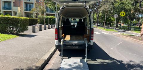 Toyota HIACE 2013