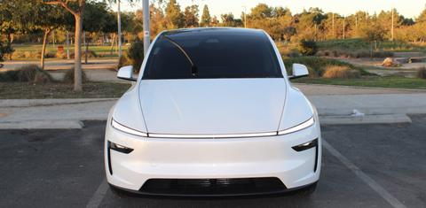 Tesla Model Y 2026