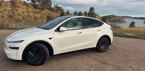 Tesla Model Y 2026