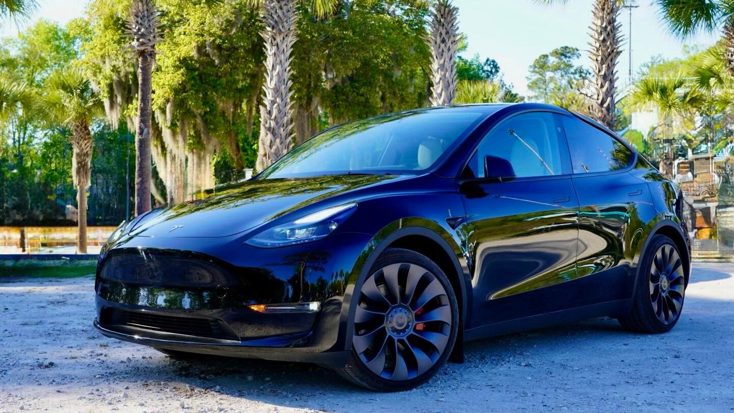 Tesla Model Y 2025 in Myrtle Beach, SC