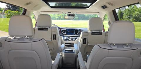 Chrysler Pacifica 2017