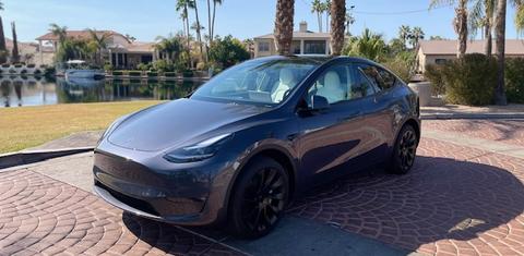 Tesla Model Y 2023