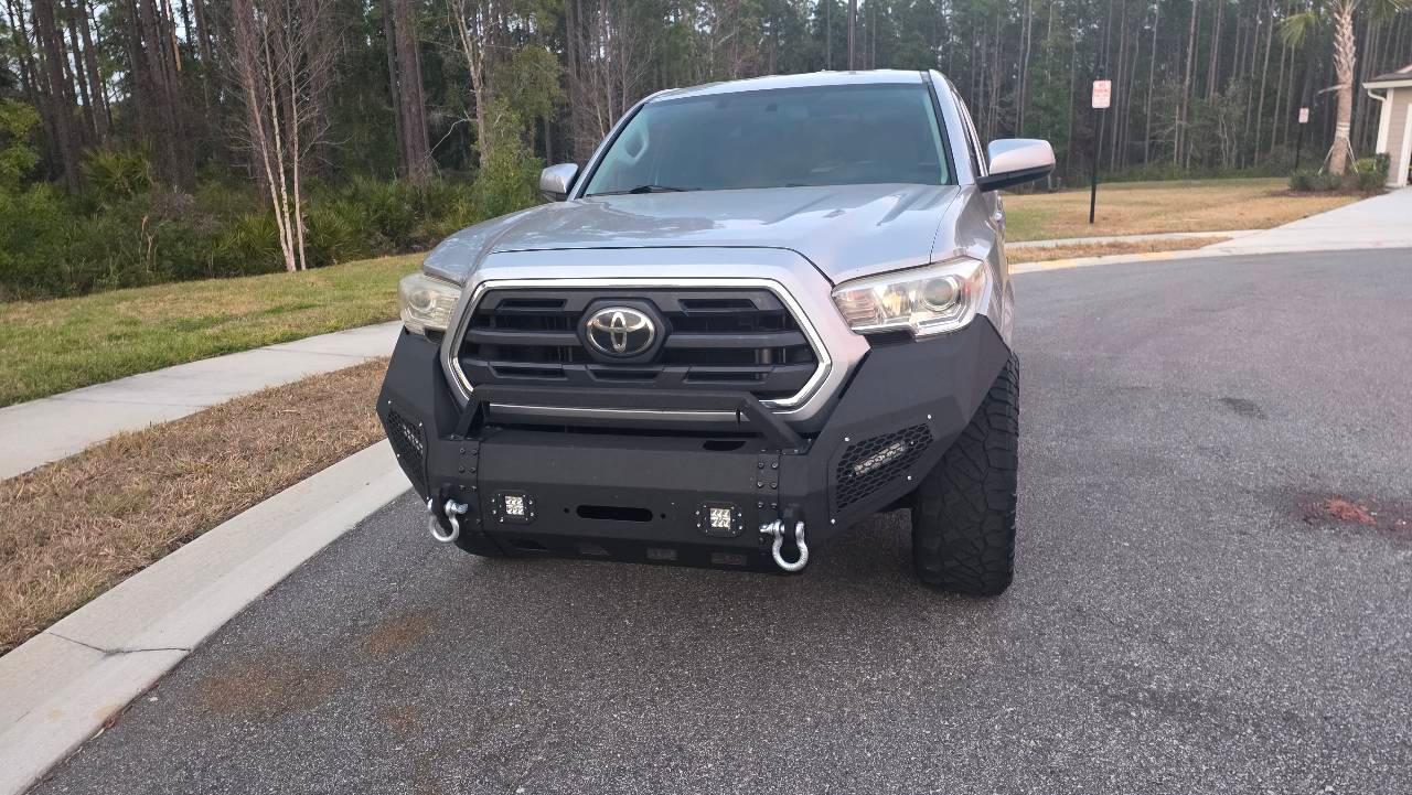 Toyota Tacoma 2017 in Nocatee, FL