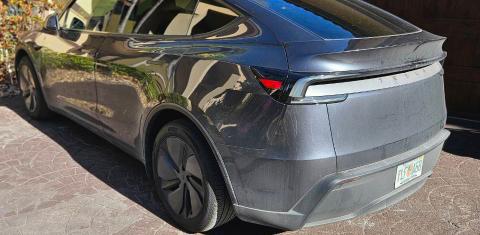 Tesla Model Y 2026