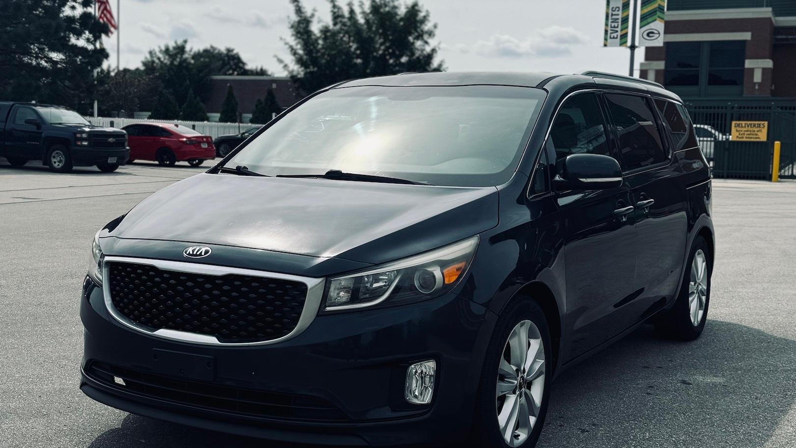 Kia Sedona 2015 in De Pere, WI