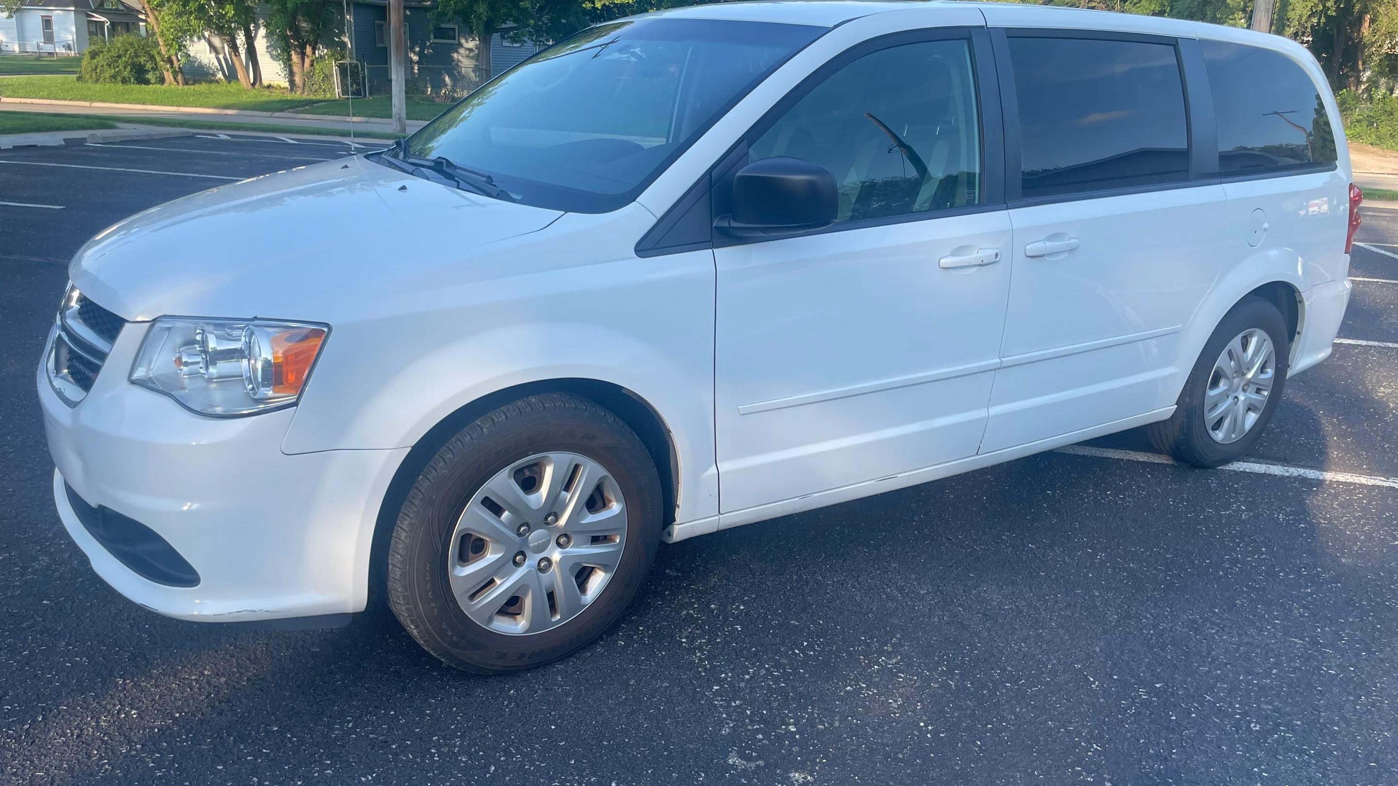 Dodge Grand Caravan 2016 in Lincoln, NE
