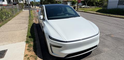 Tesla Model Y 2026