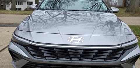 Hyundai Elantra 2025