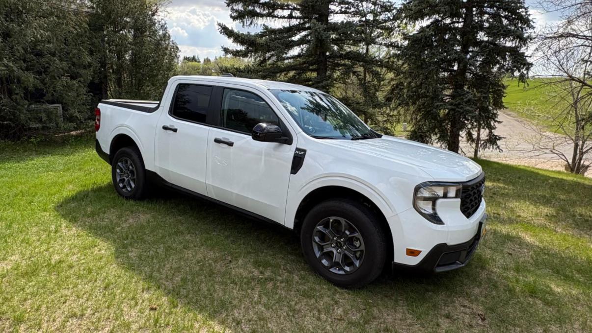 Ford Maverick 2025 in Minot, ND