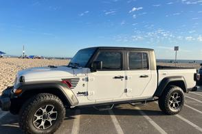 Jeep Gladiator car