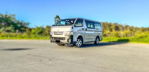Toyota HIACE 2016