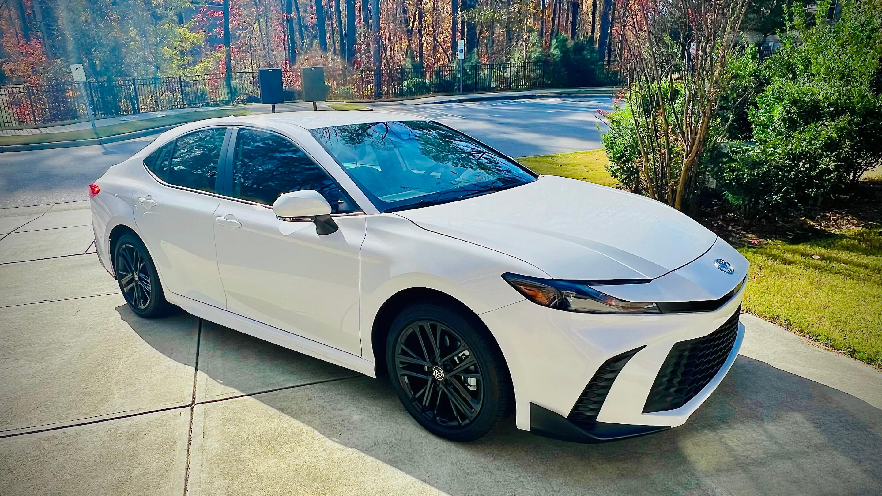 Toyota Camry Hybrid 2025 in Cary, NC