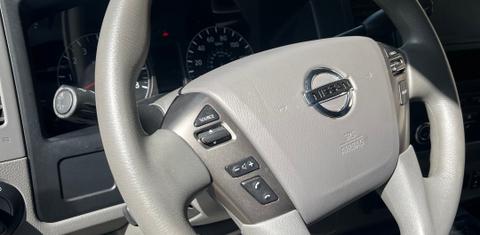 Nissan NV 2016