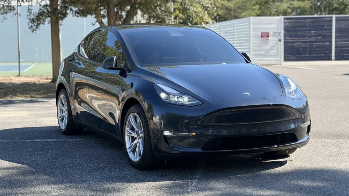 Tesla Model Y 2024 in Pensacola, FL